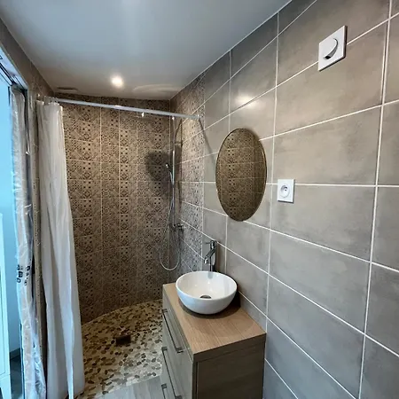 Maison De Village, Coeur De Apartment Vias